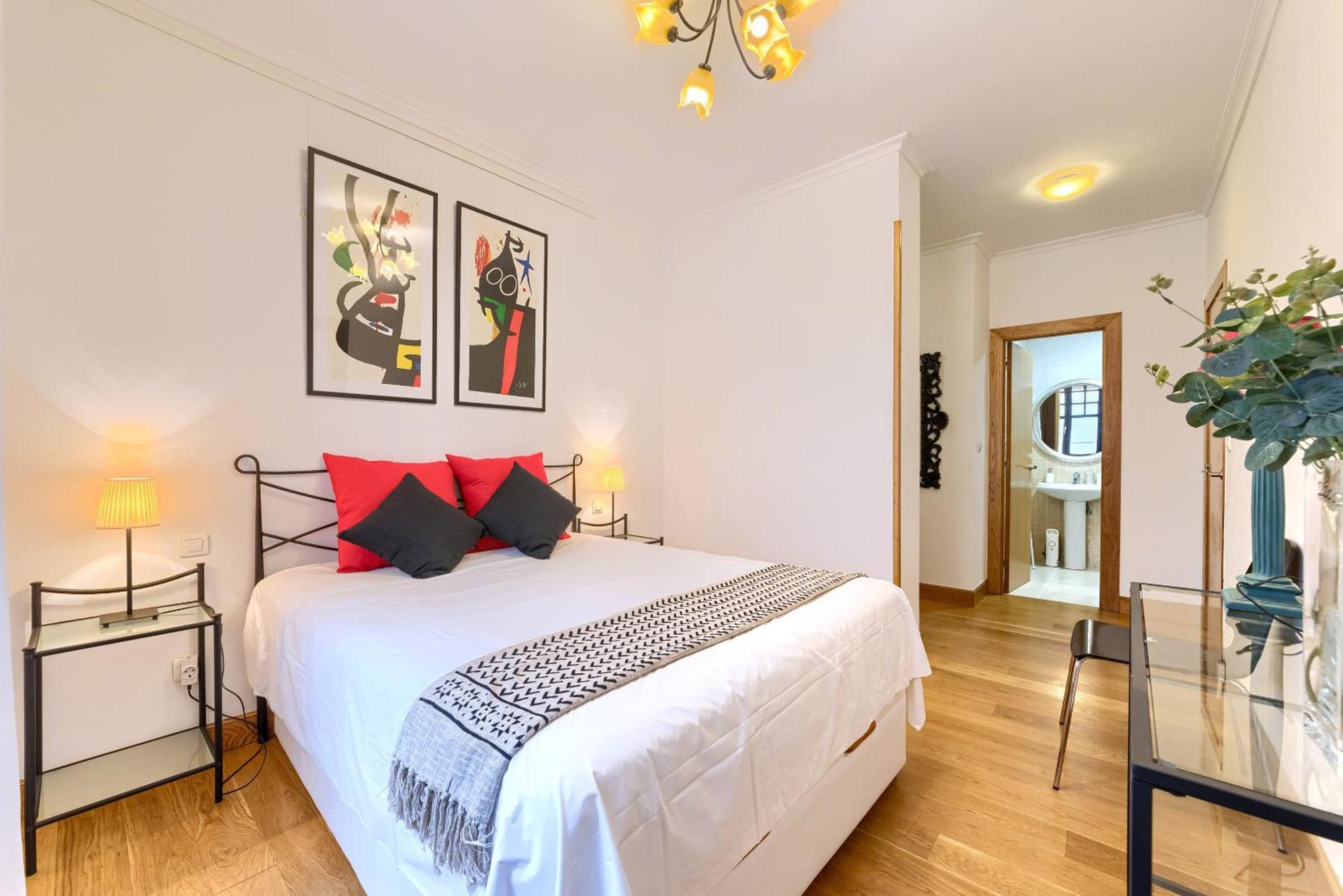 Vivienda Turistica Acogedora Y Elegante En Irala Apartment Bilbao Bagian luar foto