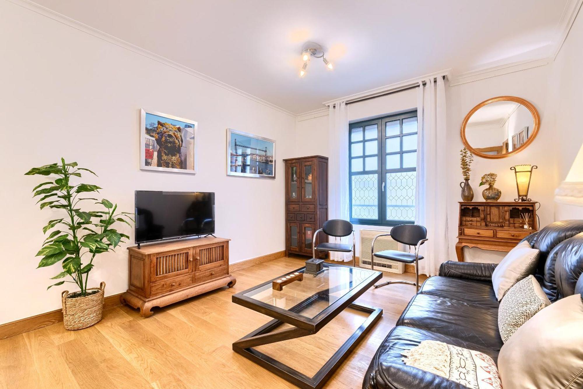 Vivienda Turistica Acogedora Y Elegante En Irala Apartment Bilbao Bagian luar foto