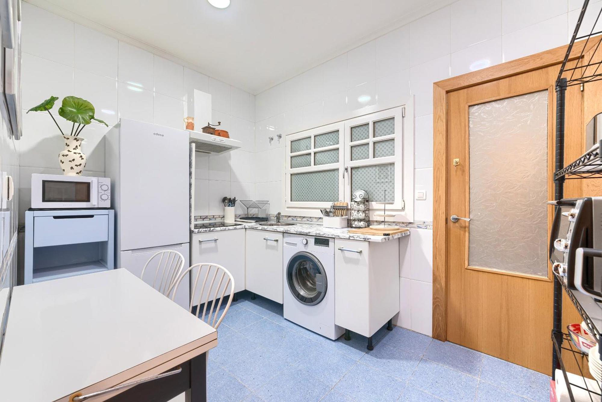 Vivienda Turistica Acogedora Y Elegante En Irala Apartment Bilbao Bagian luar foto